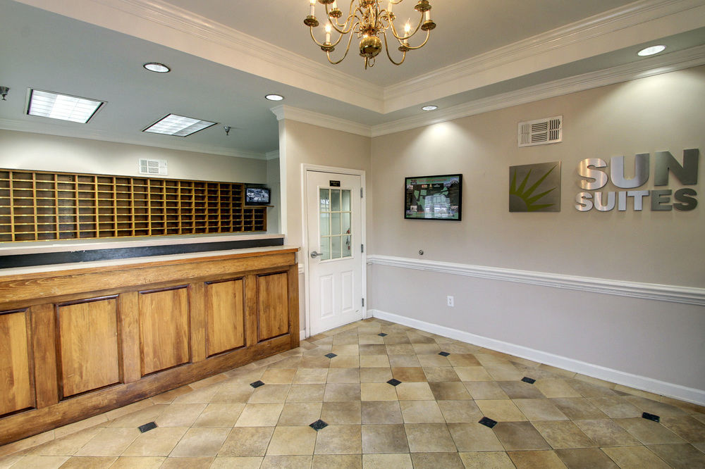 Intown Suites Extended Stay Raleigh Nc - Capital Blvd Eksteriør bilde